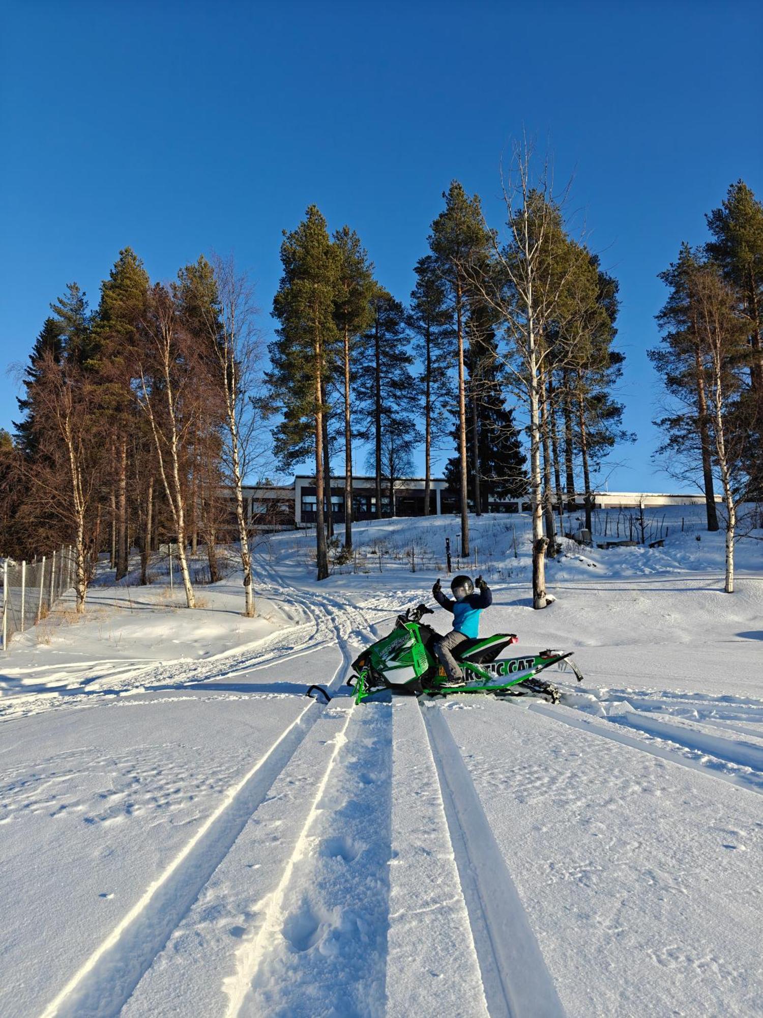 Goiglo Hotel & Hostel Kuusamo Exteriör bild